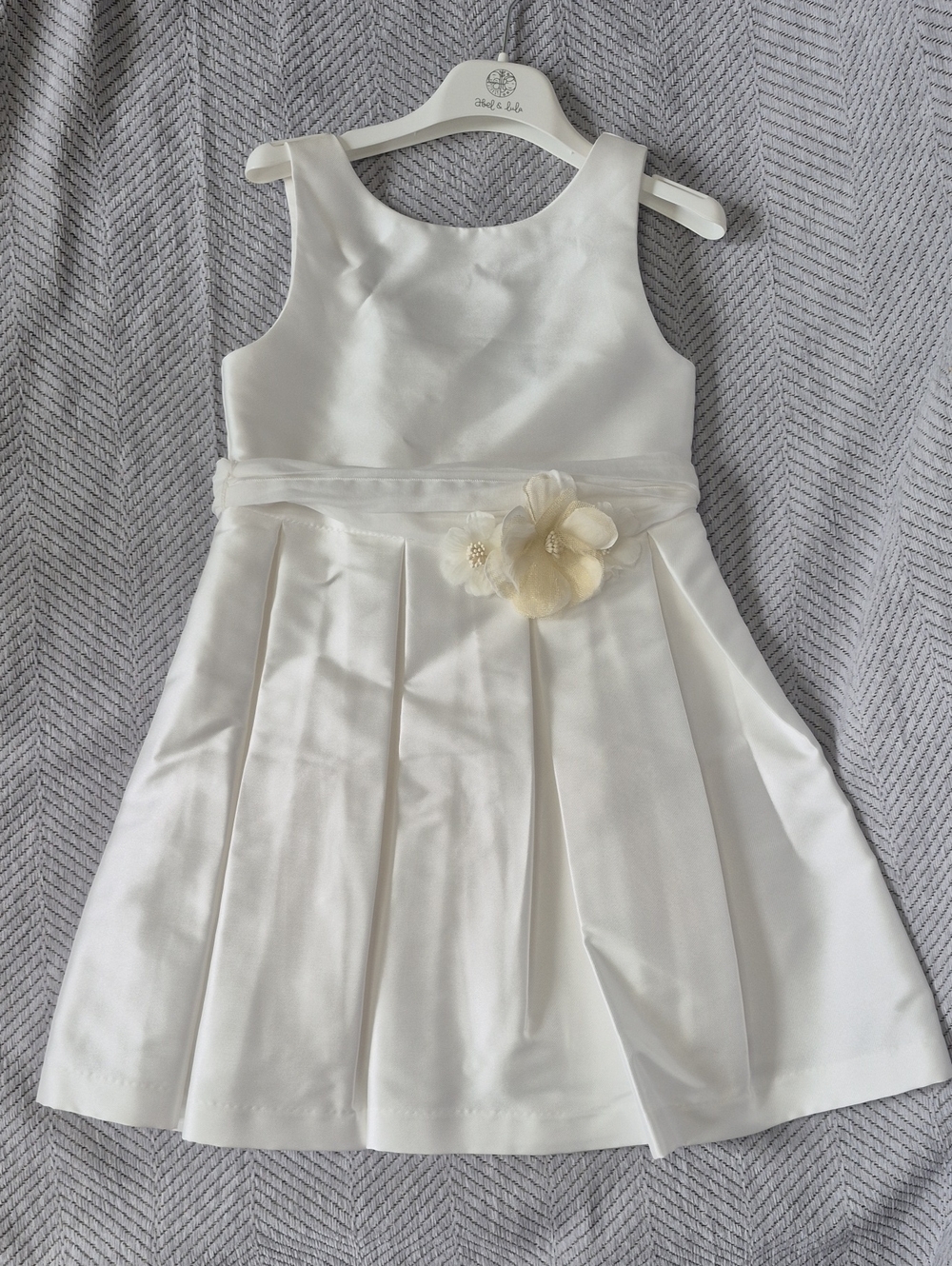 NWT Abel & Lula White Mikado 3D Floral Bridal Wedding Flower Girl Dress Size 7
